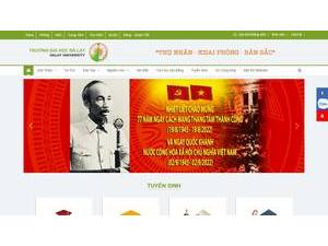 Trường Đại học Đà Lạt's Website Screenshot