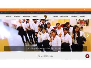 रैफल्स विश्वविधालय's Website Screenshot