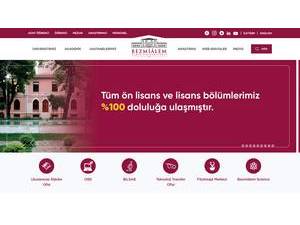 Bezmiâlem Foundation University's Website Screenshot
