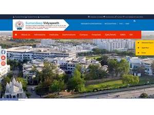 Sumandeep University's Website Screenshot