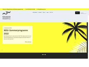 New Design University Privatuniversität's Website Screenshot